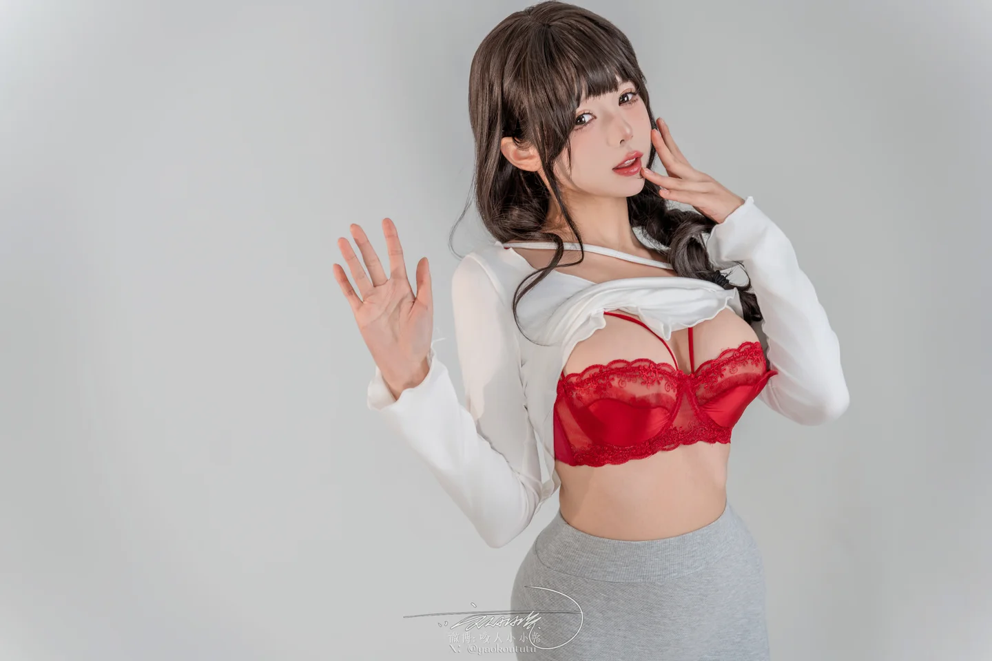 咬一口兔娘 - 24年06月 夹心饼干 [79P,1V-934MB] tg@simisebaisi 【丝足阁】013.webp